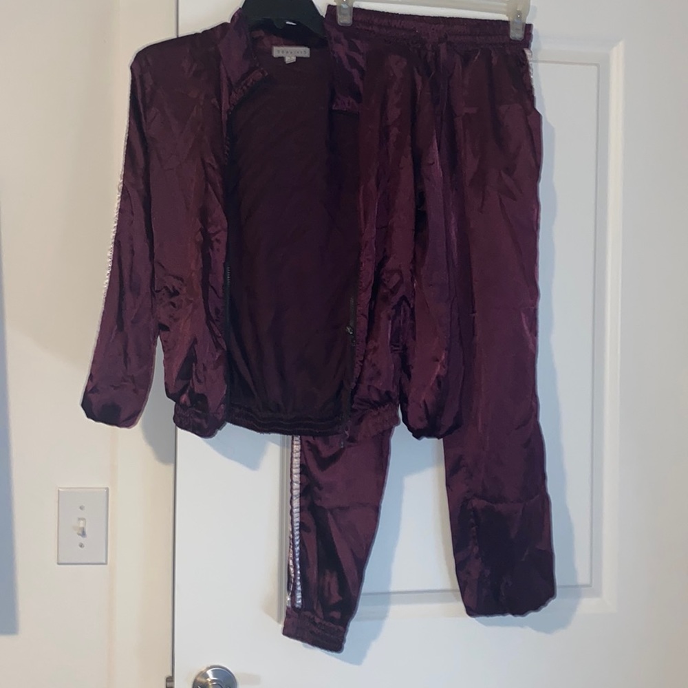 36point5 2pc jogging suit.